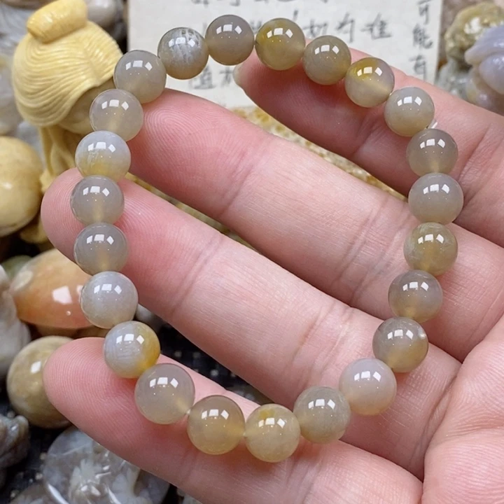 颈饰未镶嵌硅化珊瑚（珊瑚玉）