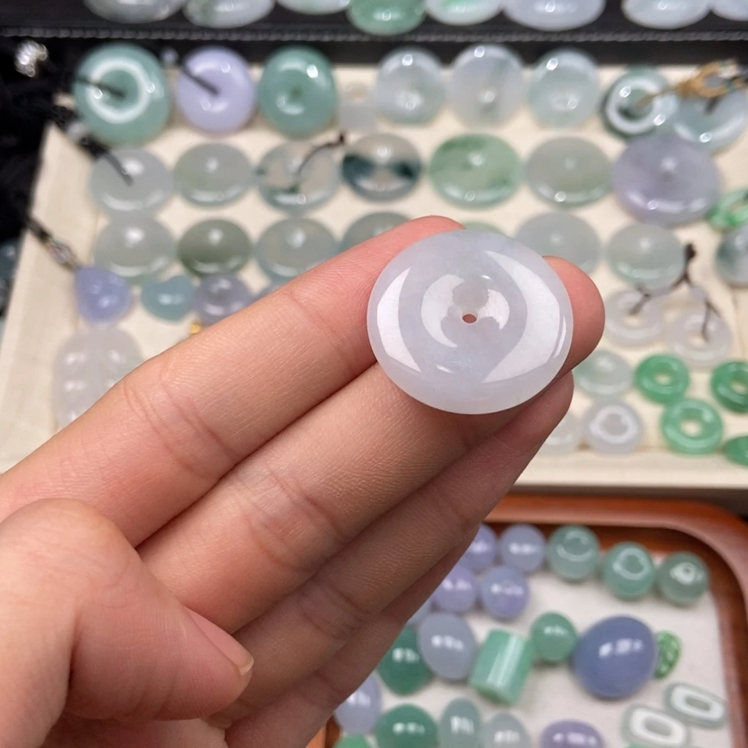 翡翠未镶嵌颈饰平安扣26.2