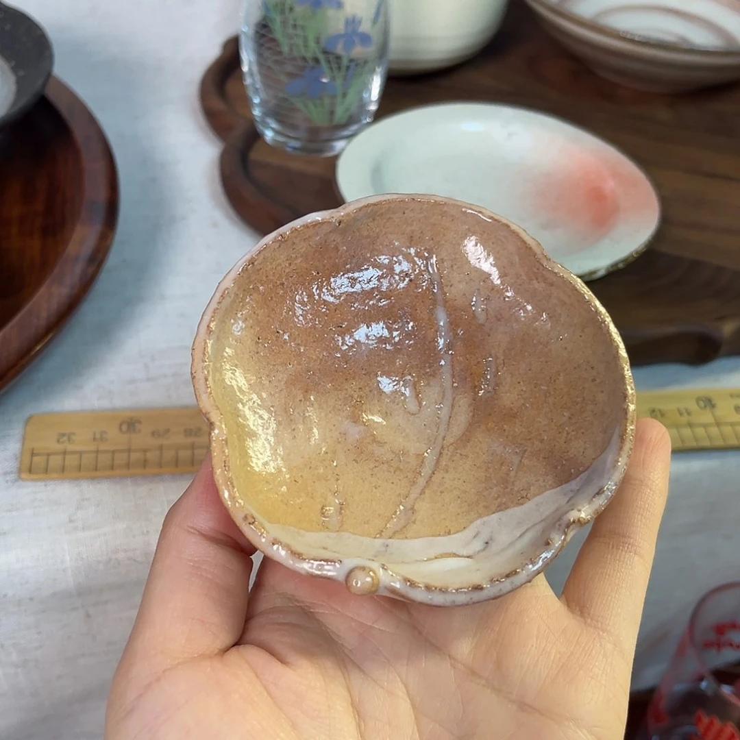 瓷片萩烧花朵小碟子