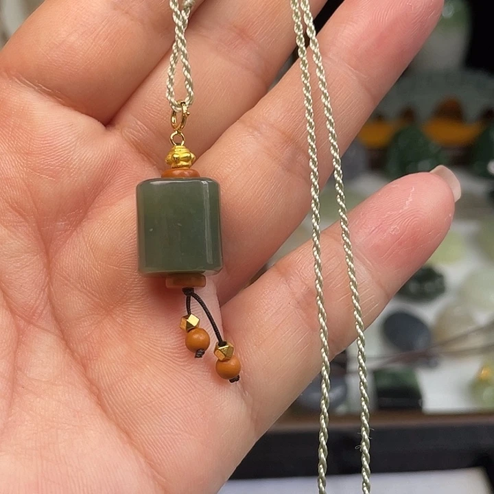 和田玉未镶嵌珠宝半成品