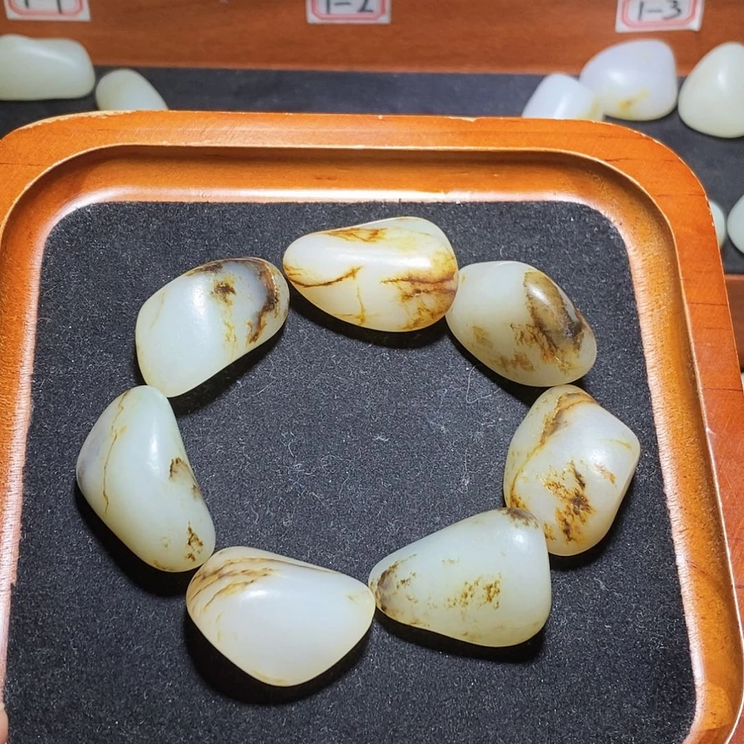 和田玉未镶嵌手链