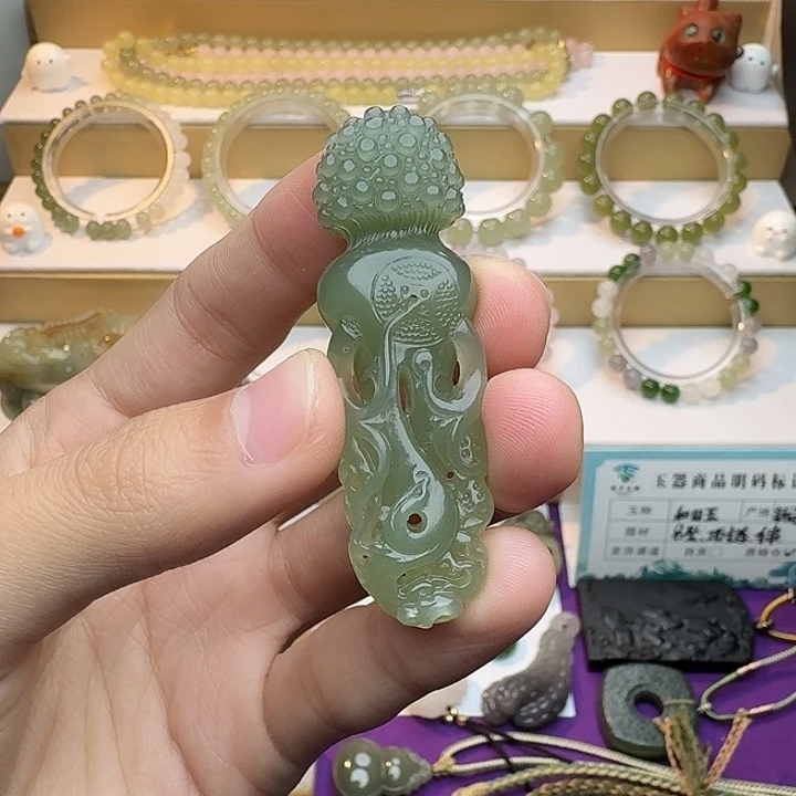 和田玉未镶嵌颈饰