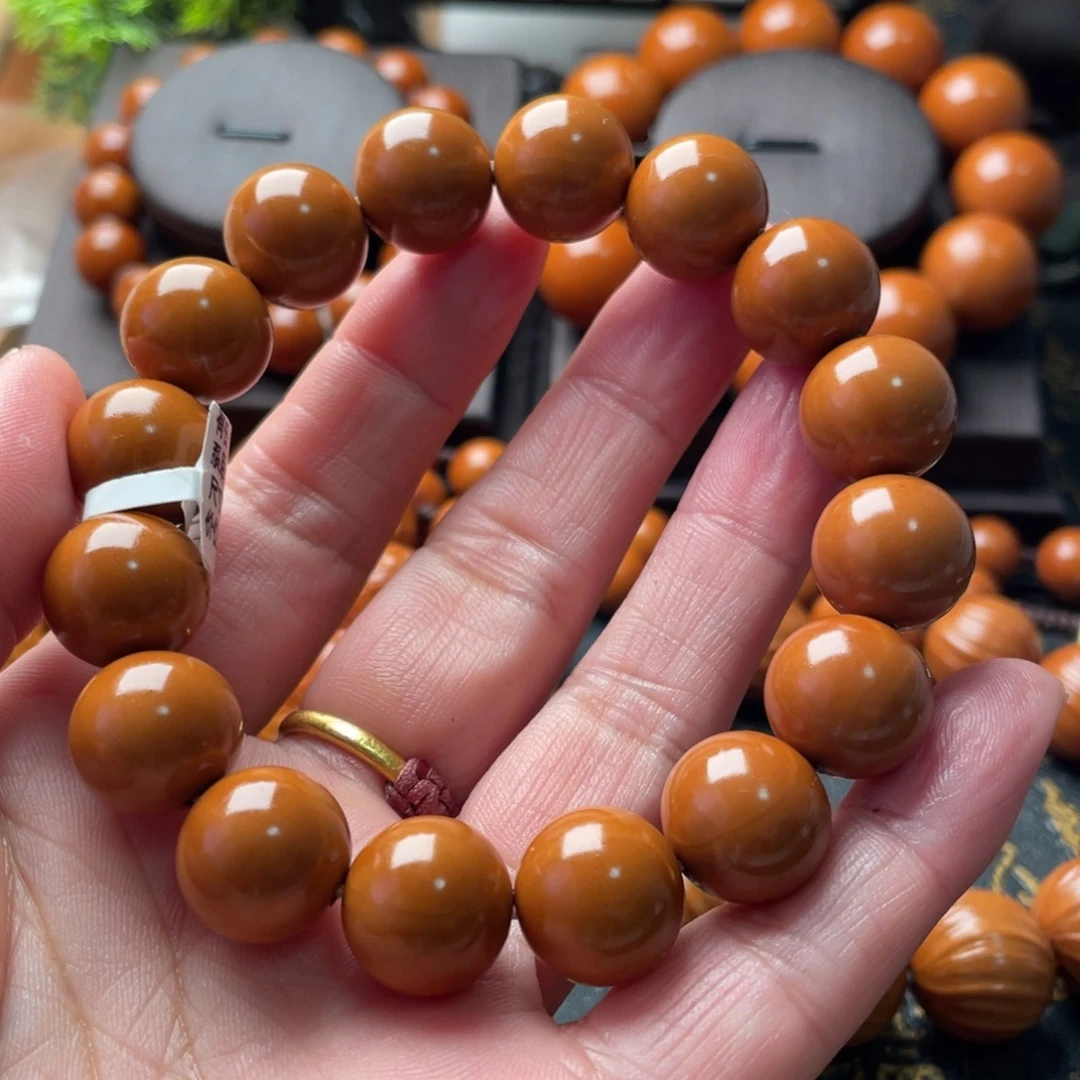 孙***九吊坠橄榄核橄榄1.4