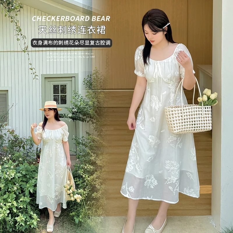 胖mm大码女装连衣裙2025新款夏季国潮新中式高档刺绣短袖长裙