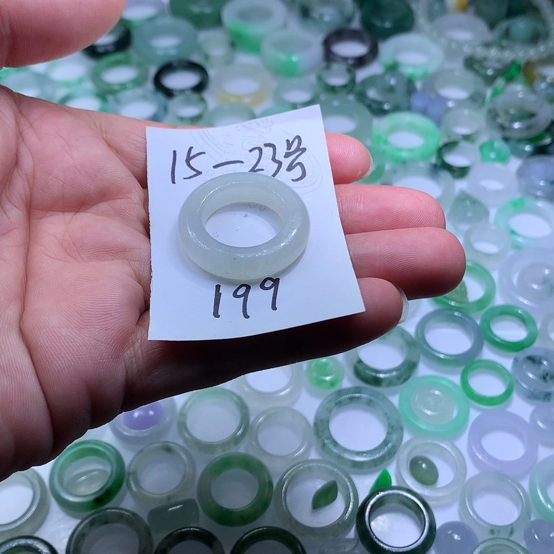 未镶嵌定制翡翠翡翠