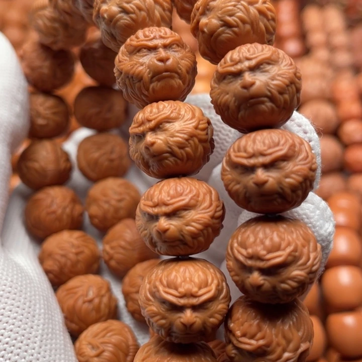 猴头核桃吊坠莱****馆斗战胜佛