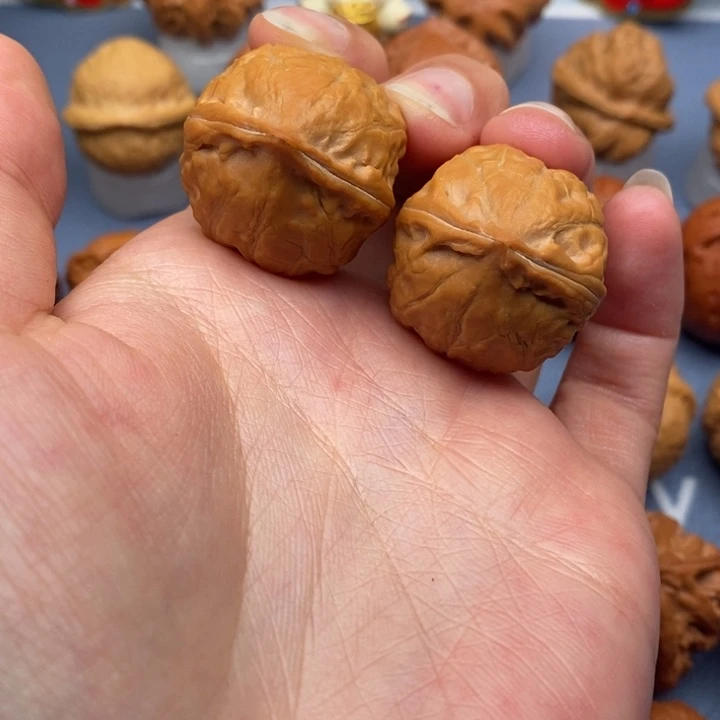 文玩核桃把件水晶蟾