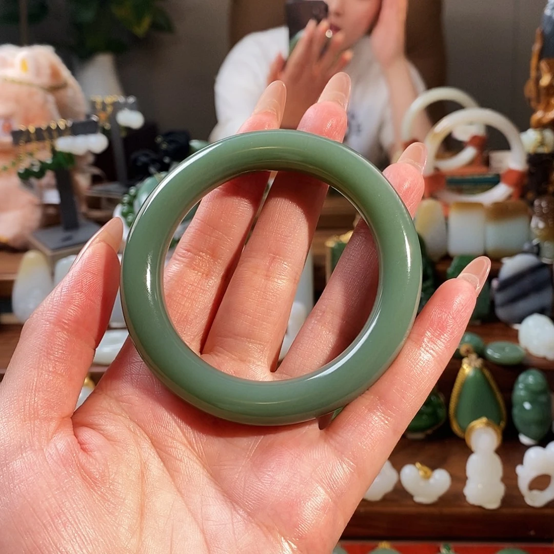 土***豆和田玉手镯未镶嵌