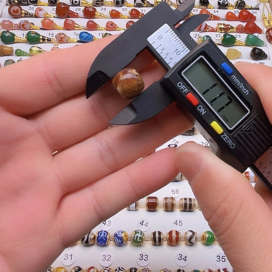 玛瑙/玉髓合金颈饰