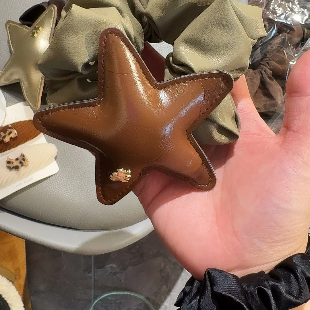 非金属绿色咖色五角星