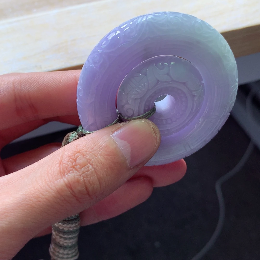 翡翠颈饰未镶嵌吊坠