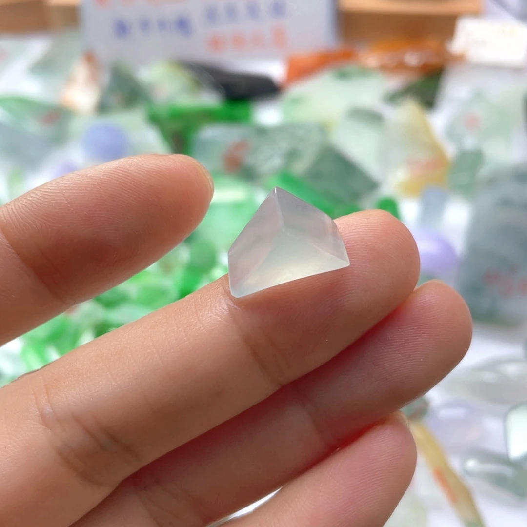 定制翡翠未镶嵌天然缅甸翡翠
