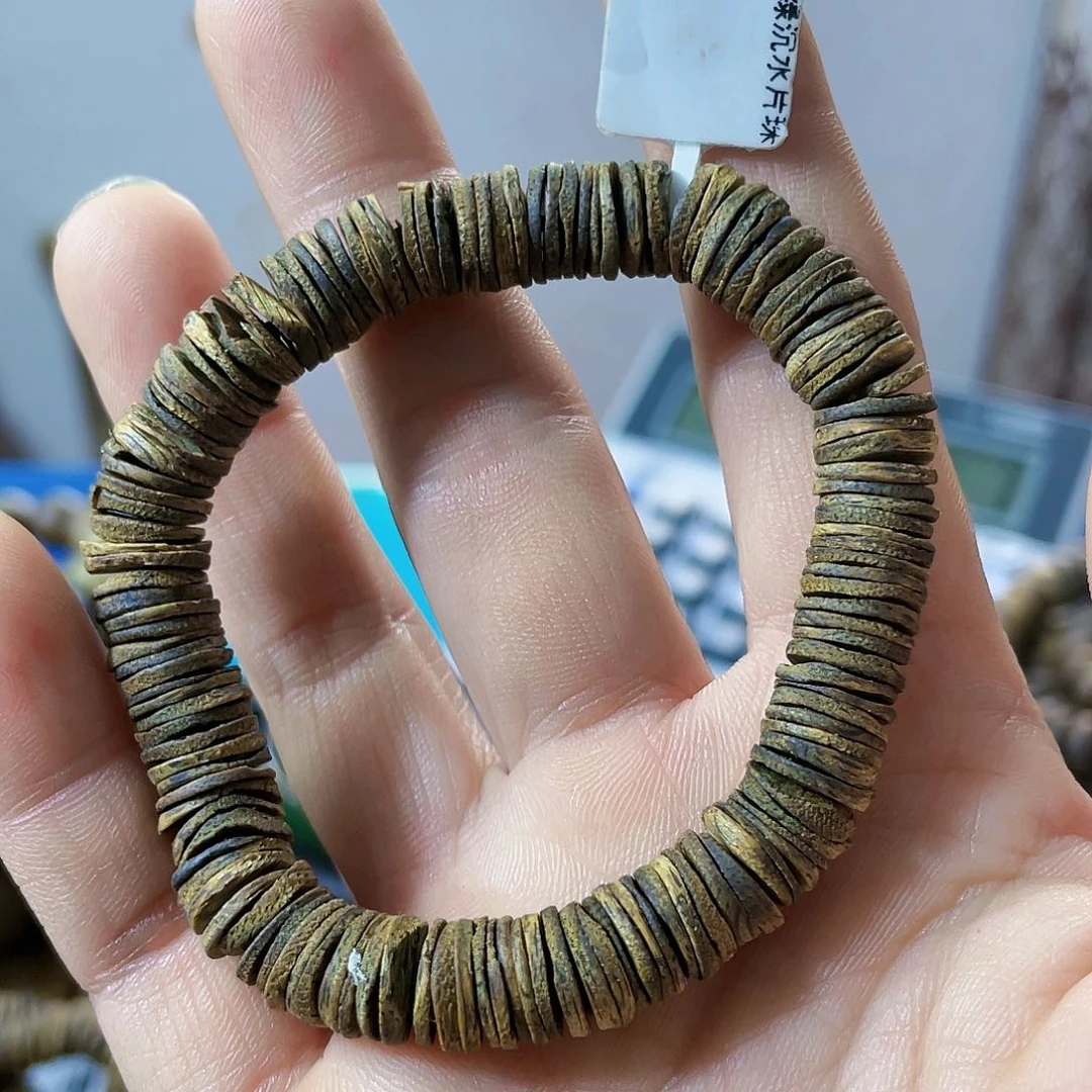 沉香手串海南莺歌绿沉水片珠单圈0.9/9克多样性发一