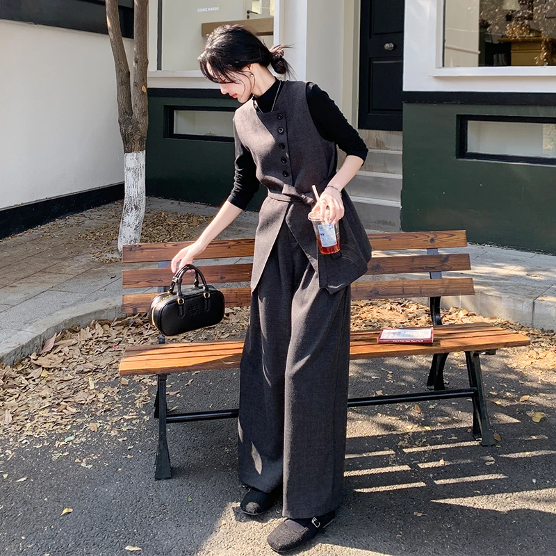 YIRAN/奕冉轻熟风套装裤女春2025新款松弛感穿搭马甲打底衫阔腿裤