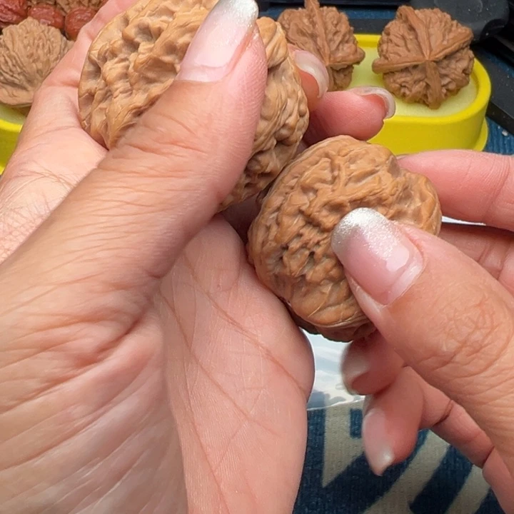 核桃文玩核桃红锦鲤44