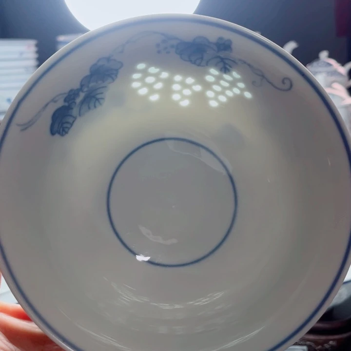 青花玲珑6寸面碗葡萄