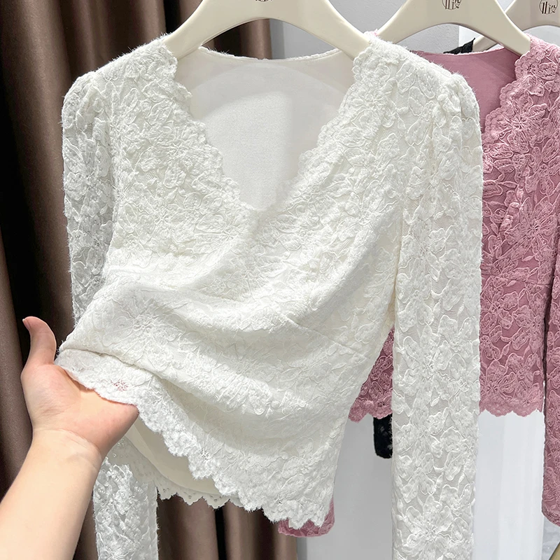 白色磨毛蕾丝打底衫女爆款2025新款秋冬深V领加厚内搭高级感上衣