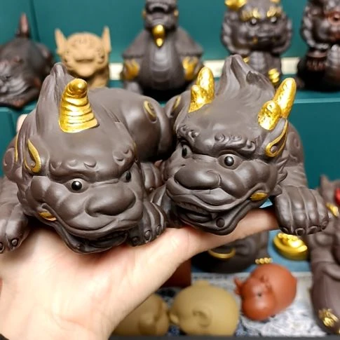 茶宠紫砂描金貔貅一对茶宠摆件