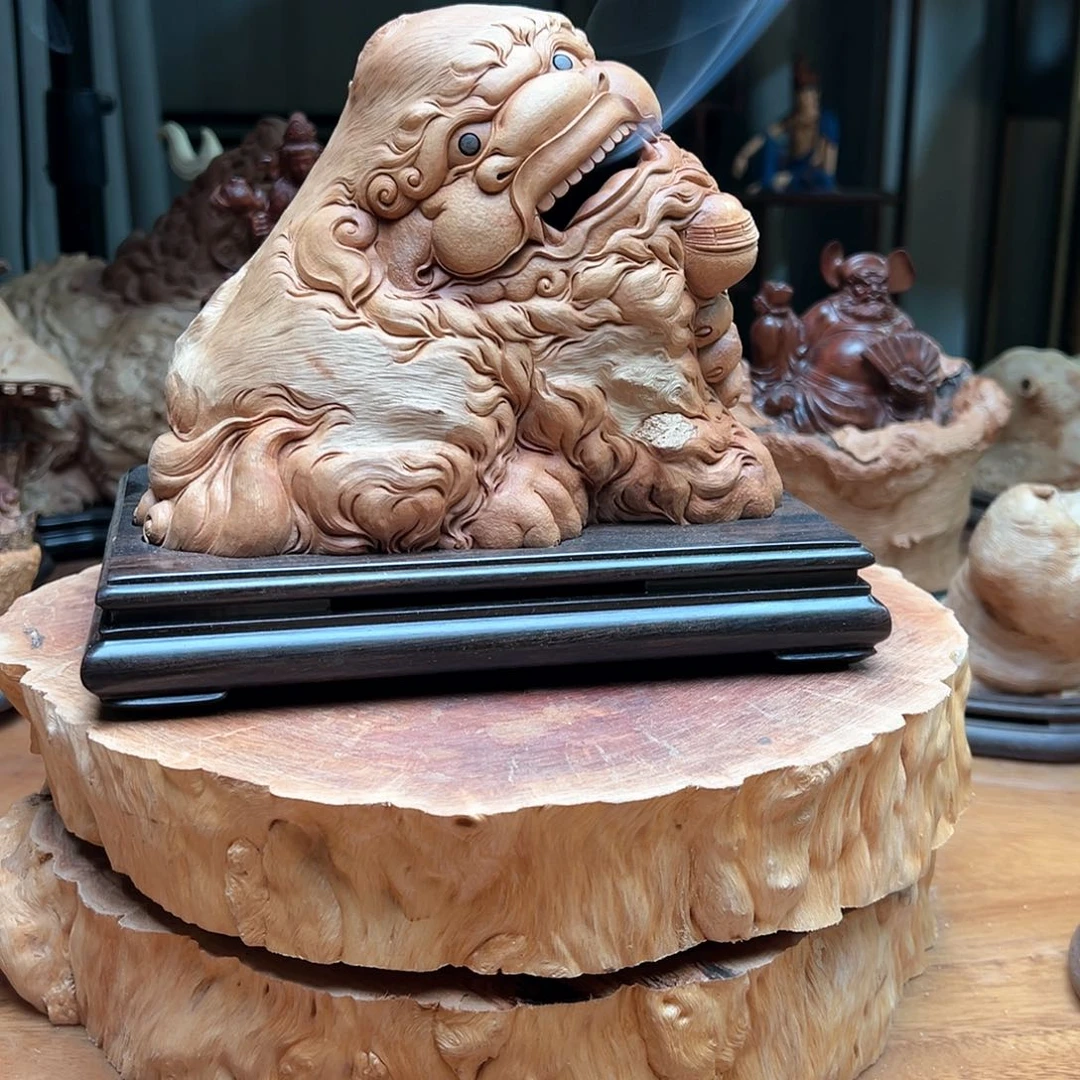荔枝木弄**侬纯手工雕刻荔枝木狮子香炉