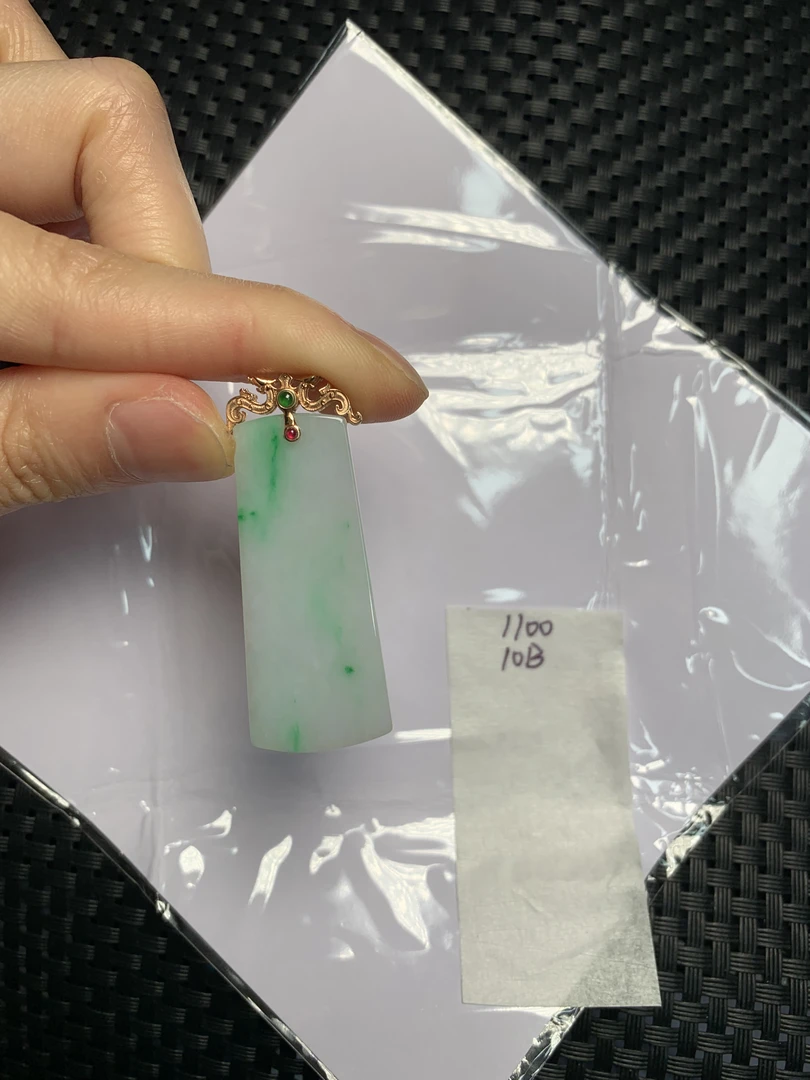 天然缅甸翡翠A货18K金镶嵌 10B