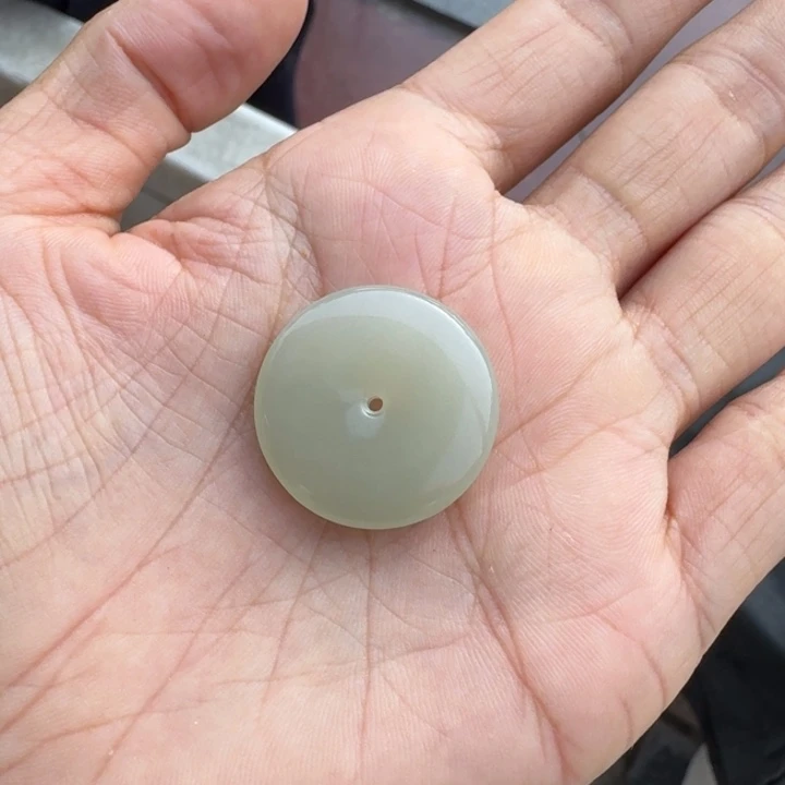 和田玉未镶嵌吊坠(不含链)