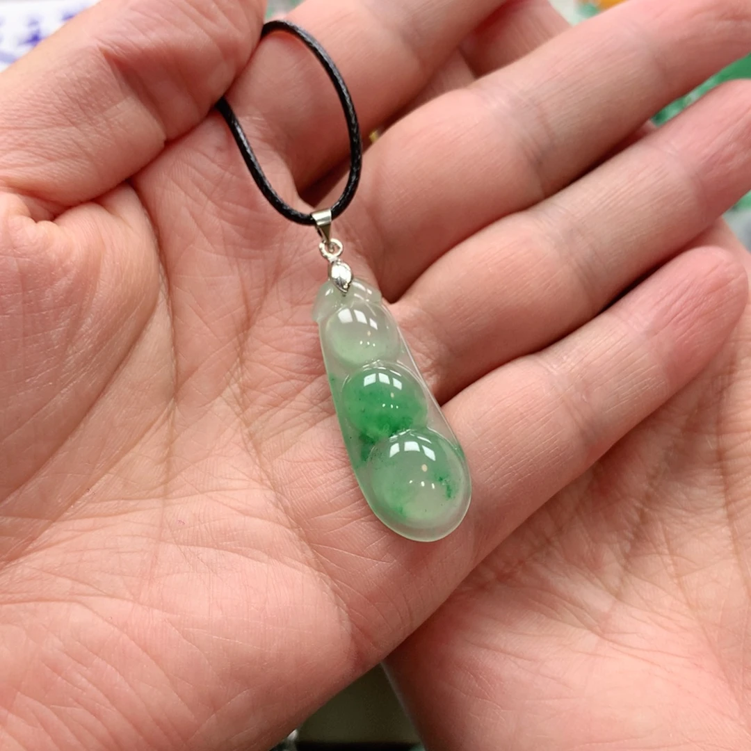 石英质玉未镶嵌吊坠青青-吊坠-多人