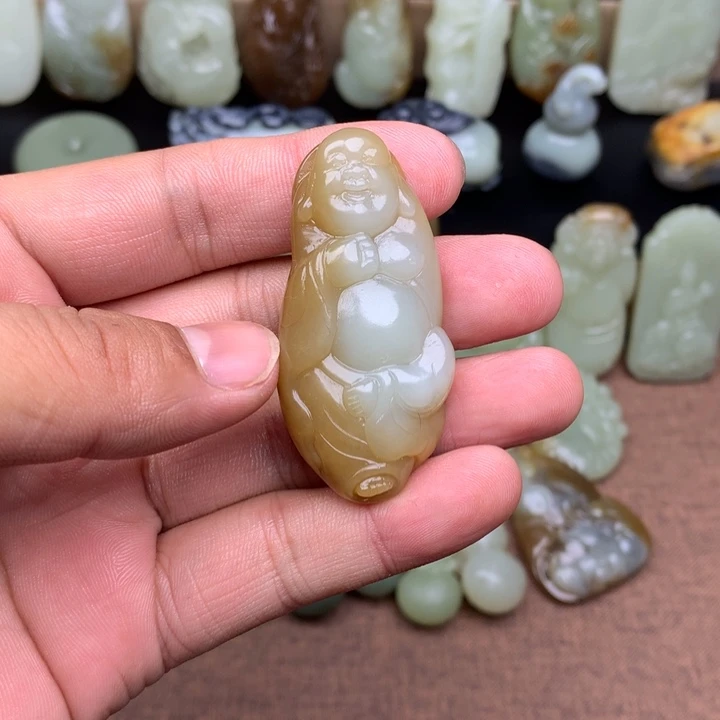 和田玉（糖玉）未镶嵌颈饰