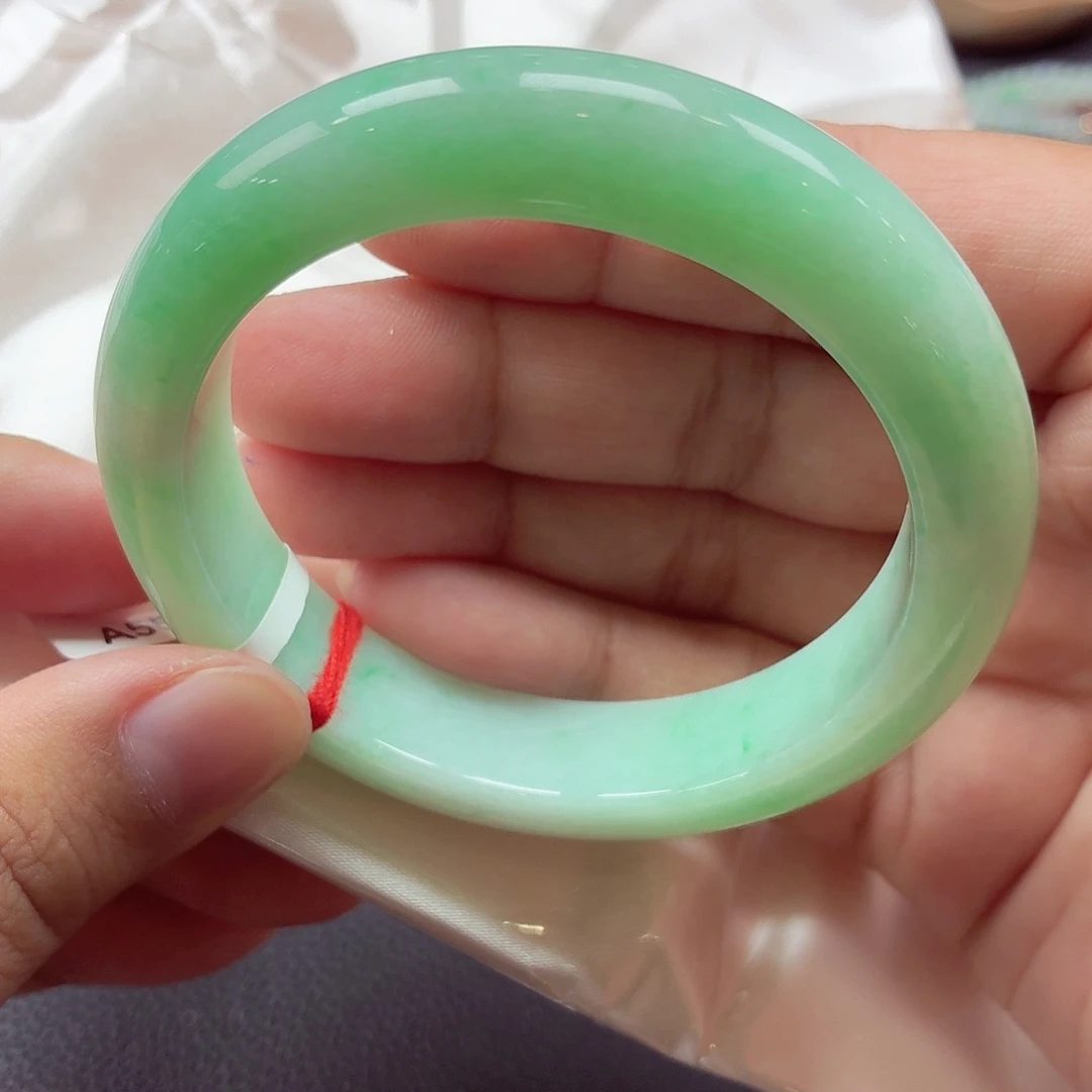 翡翠未镶嵌手镯天然缅甸A货翡翠