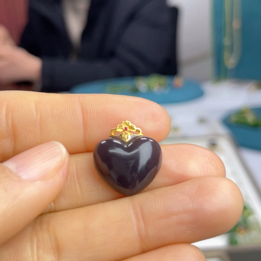 和田玉颈饰18K金镶嵌