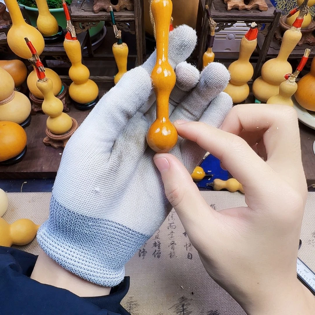 小***巴你们都会有一颗感恩的心的吧