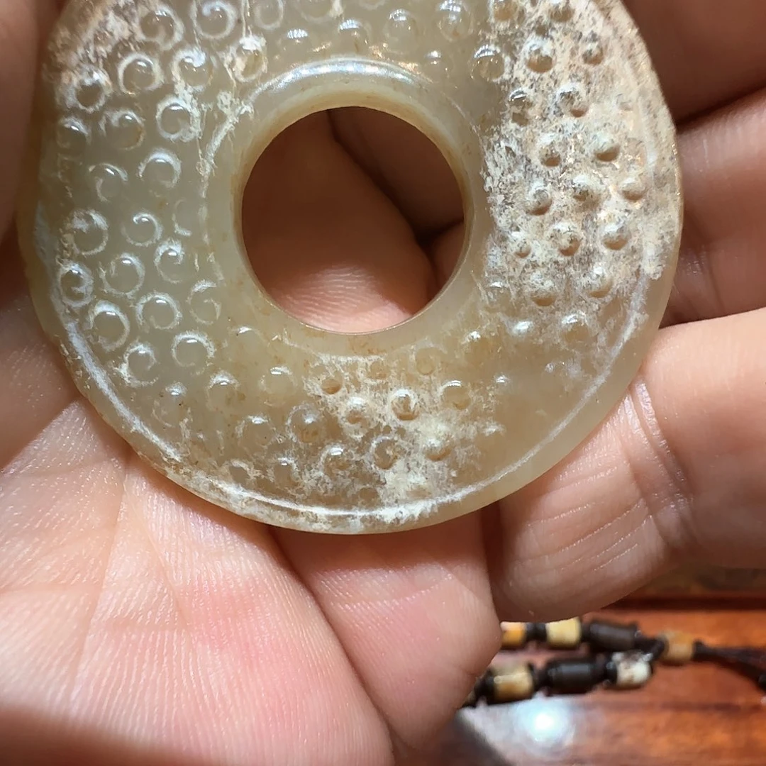 一***划和田玉（糖玉）未镶嵌颈饰