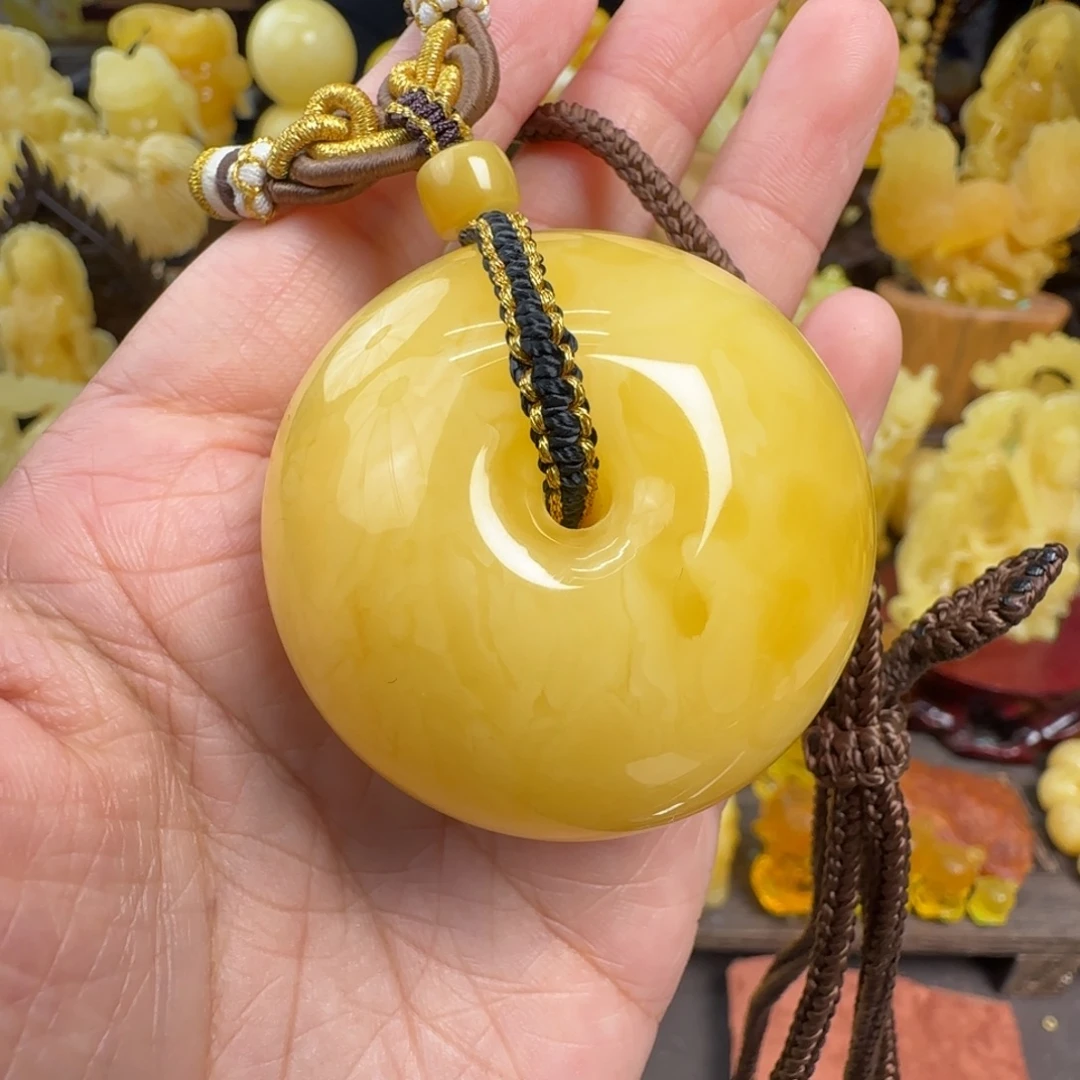 蜜蜡未镶嵌珠宝奇石