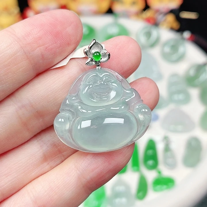 翡翠18K金镶嵌颈饰缅甸天然A货翡翠