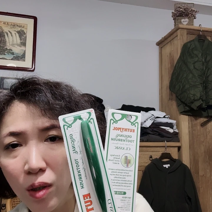 夏***末好吧你在干什么你想吃就