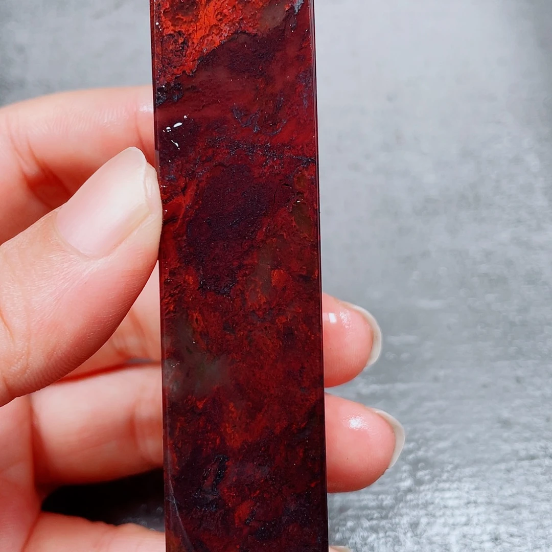 玉桂林鸡血玉印章镇尺1