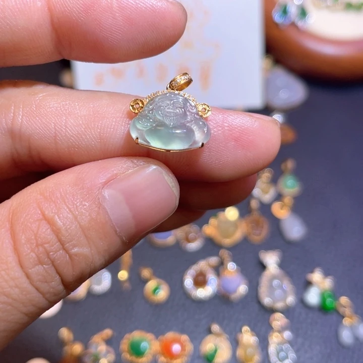 没***玩翡翠18K金镶嵌吊坠(不含链)天然翡翠