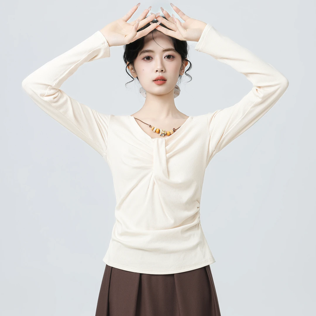 杏色V领长袖T恤女秋2025春秋新款不规则设计感褶皱显瘦打底衫上衣
