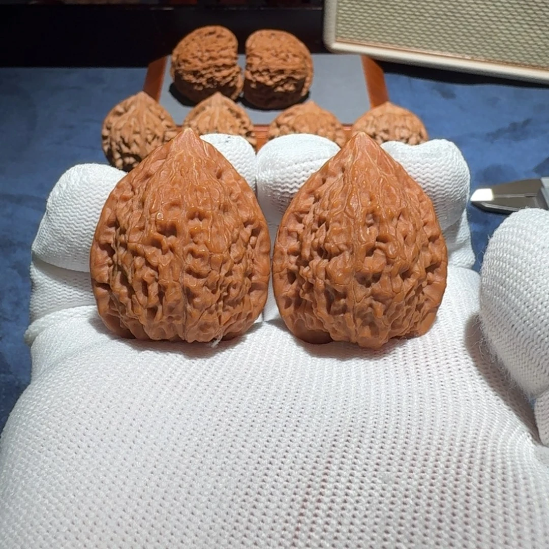 把件文玩核桃蛇王一抹红35