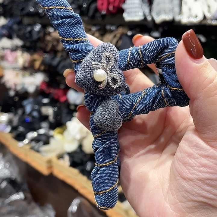 布艺铁合金牛仔抓夹