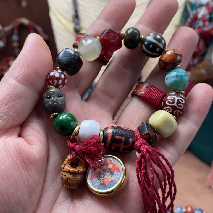 玛瑙/玉髓颈饰未镶嵌