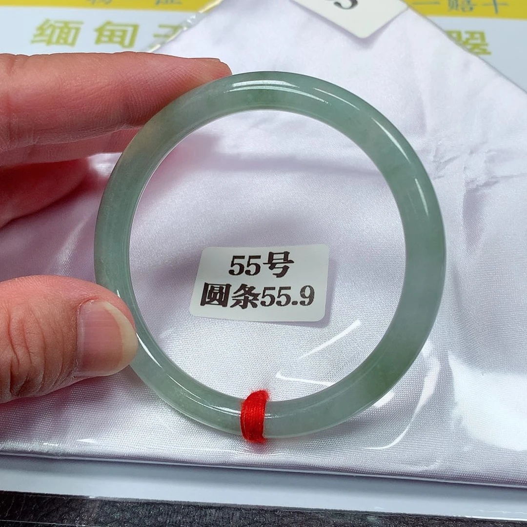 【闪购商品】翡翠手镯未镶嵌55号