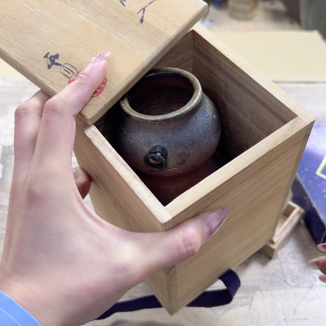 瓷片彭*军陶瓷和金属表面上产生