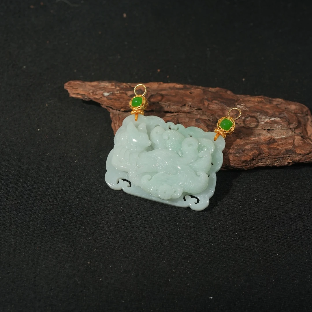 12.8香港王老板-翡翠吊坠t4162