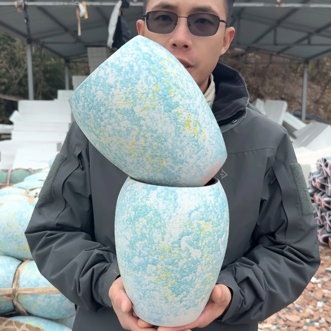 紫砂花盆口14高21（两个蛋壳蓝泡泡工艺品