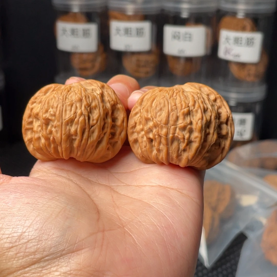 不***肉文玩核桃吊坠全品43磨盘