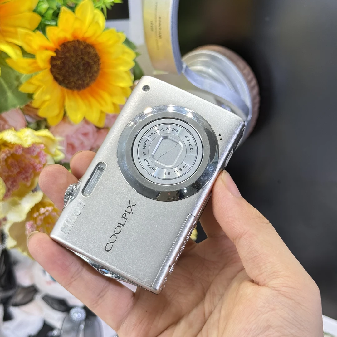 9新 Nikon/尼康 尼康s3000冷白皮柔焦复古感适合新手滤镜多带配件