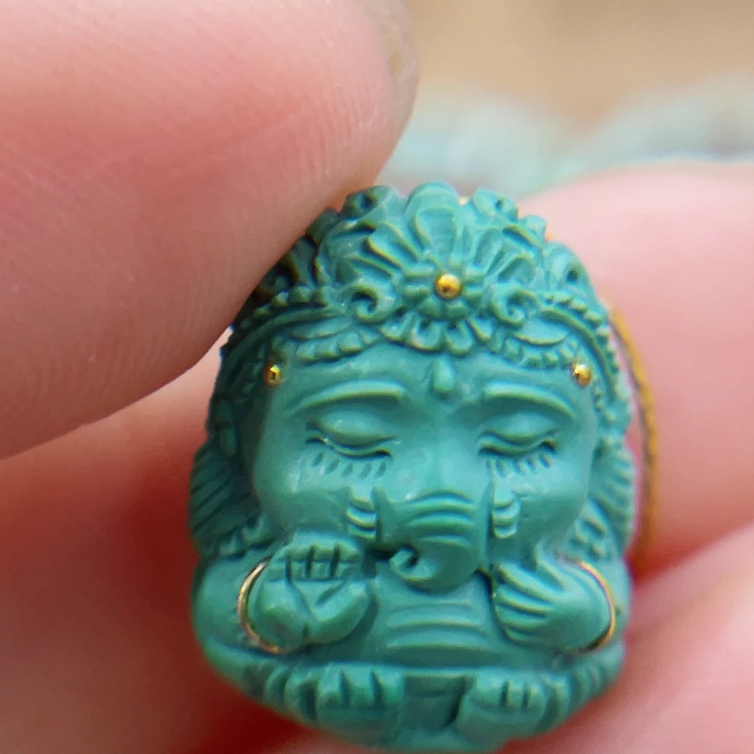 未镶嵌绿松石珠宝奇石