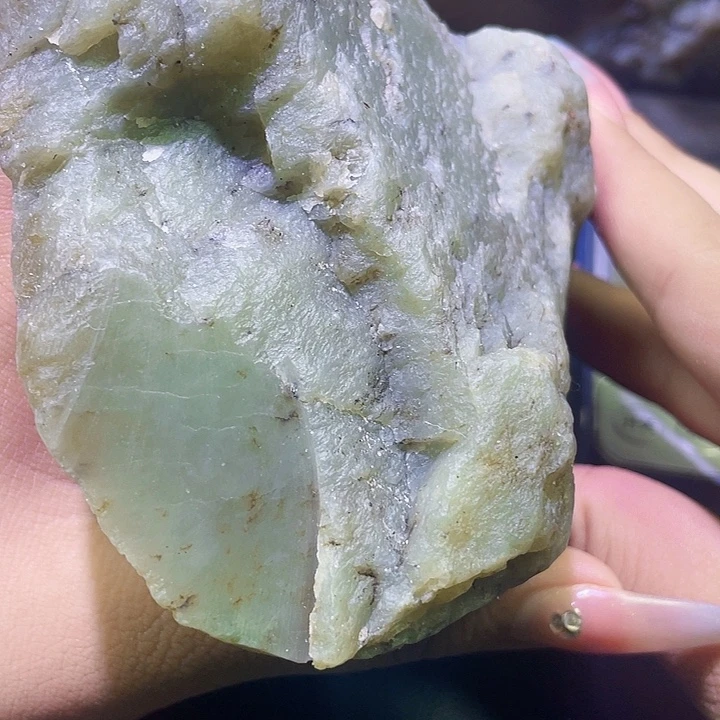 未镶嵌和田玉（糖玉）珠宝半成品