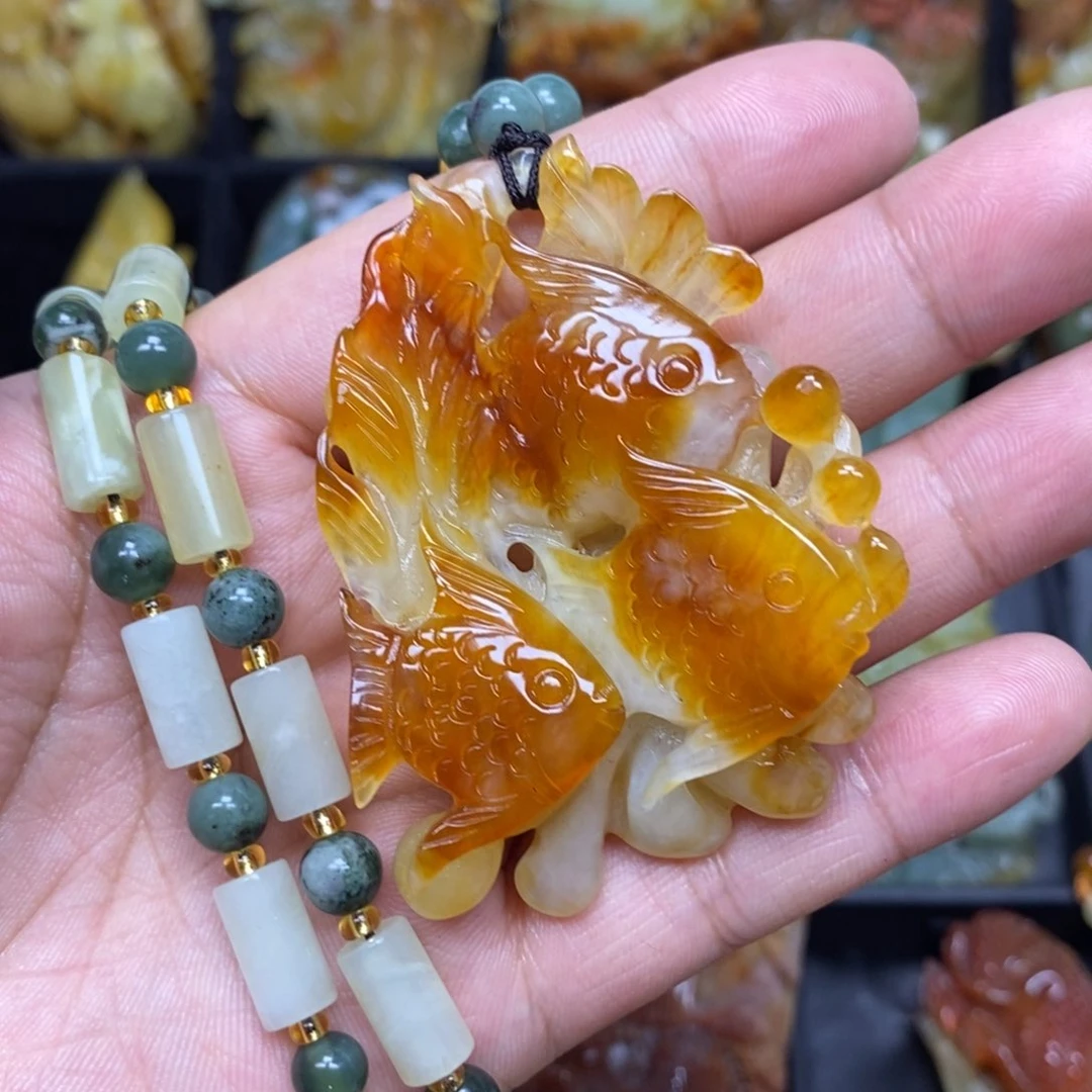 岫玉未镶嵌吊坠(赠链)