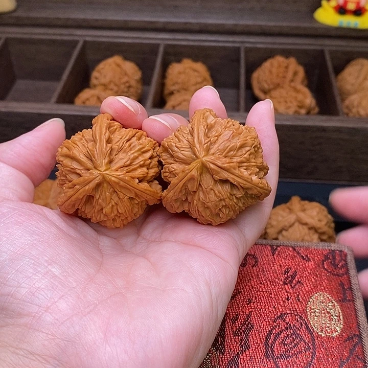 问***道把件文玩核桃白奔